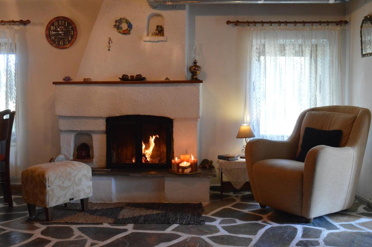 Cosy Lake House, Μια Ανάσα Πριν Τη Λίμνη Kalívia Exterior foto